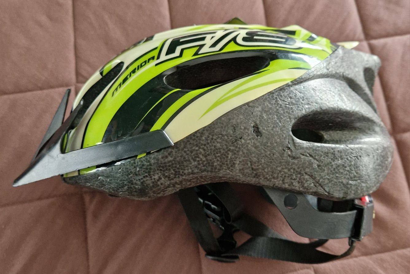 Kask na rower,wrotki, deskorolkę