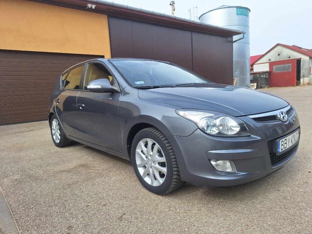 Hyundai i30 1.6CRDI bezwypadkowy