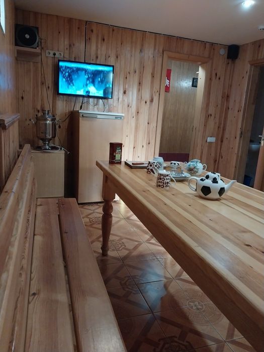 Баня на дровах з басейном , більярдом ,парковкою , мангалом ,альтанкою