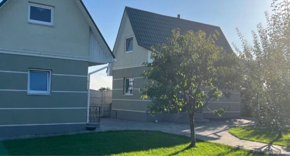 Будинок з ремонтом та меблями_Макарів