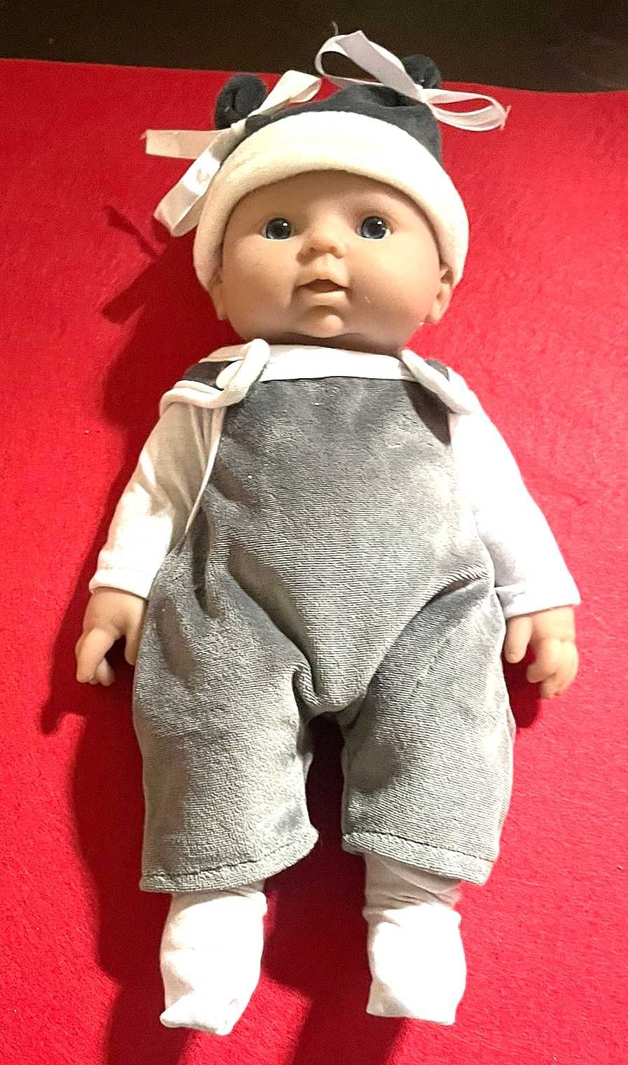Bebé Reborn, com 30 cm e 1,100 Kg, Silicone sólido.