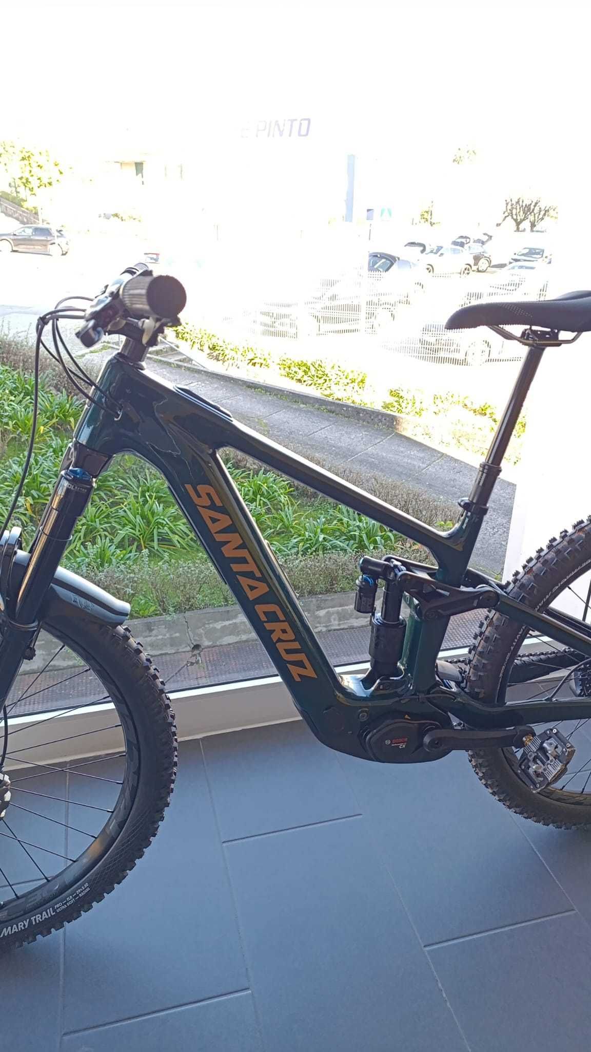 Santa Cruz Vala Tam. M - Fox Grip2 + Fox x2 (invisiframe) com fatura.