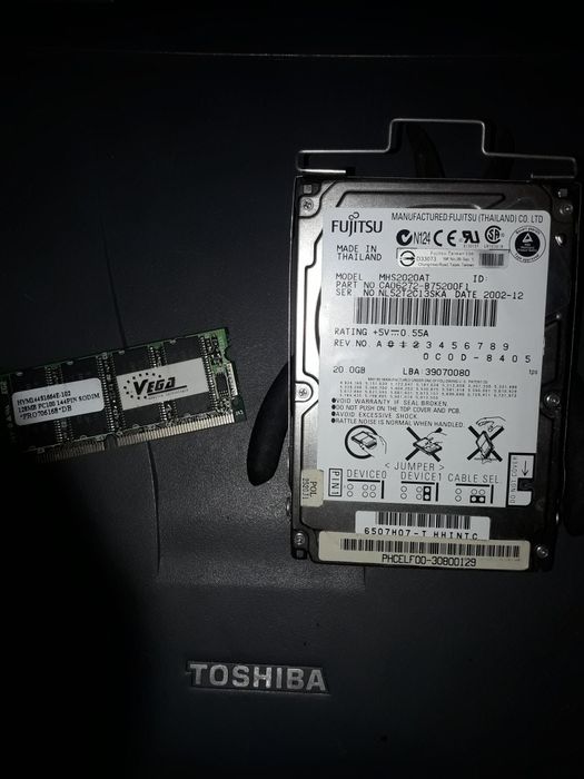 Laptop Toshiba Win XP