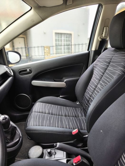 Vendo Mazda 2 em ótimo estado