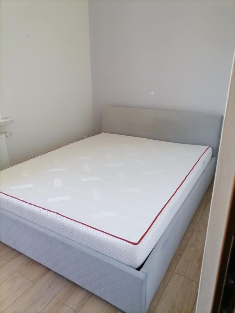 Łóżko tapicerowane 160x200 z pojemnikiem