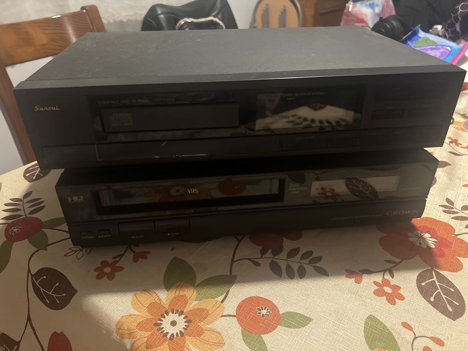 Leitor CD e leitor Cassetes