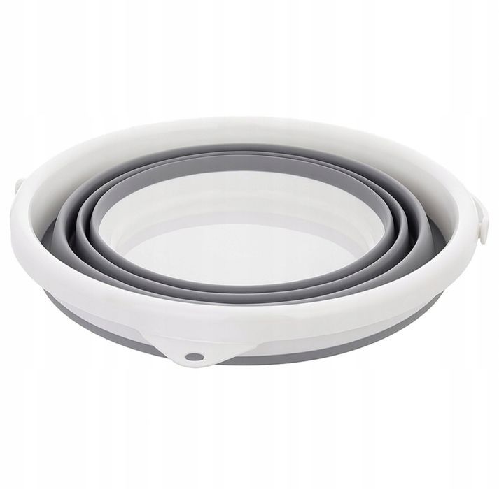 Nowe szare składane wiaderko turystyczne