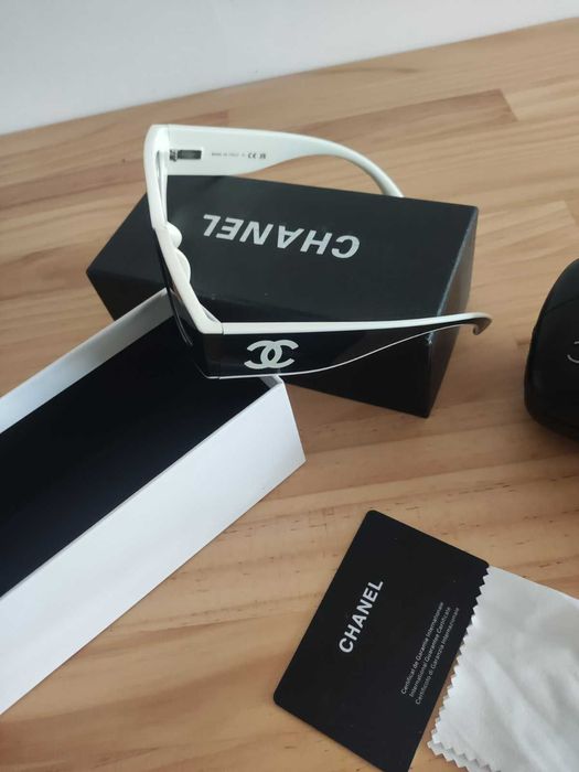 Okulary słoneczne Chanel od reki