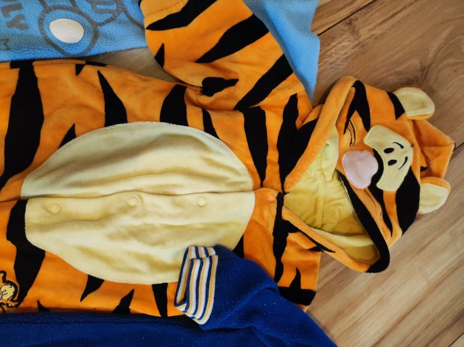 Zestaw 4 bardzo ciepłych i mięciutkich śpioszków rozm. 62