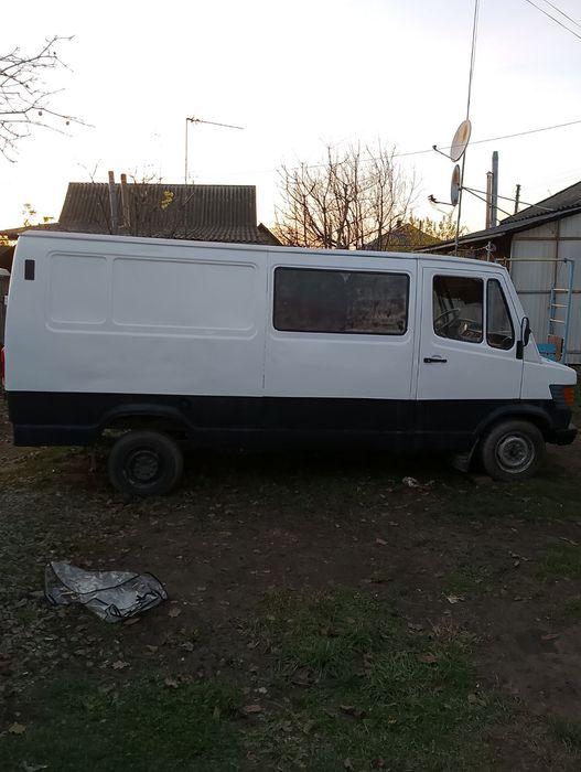 Мерседес т1 207д