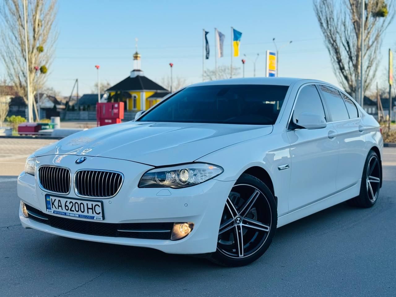 Легковой автомобиль BMW
