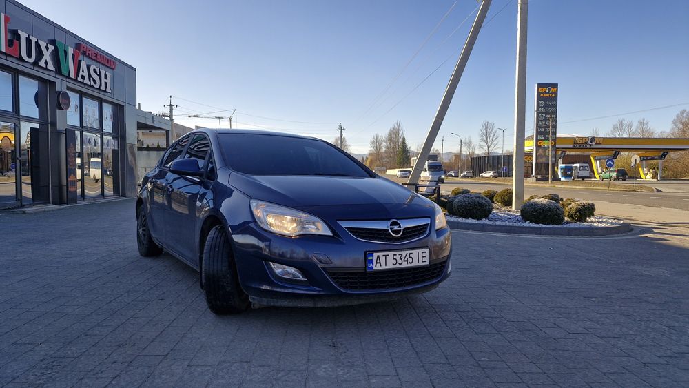 Opel Astra J 1.6 2010