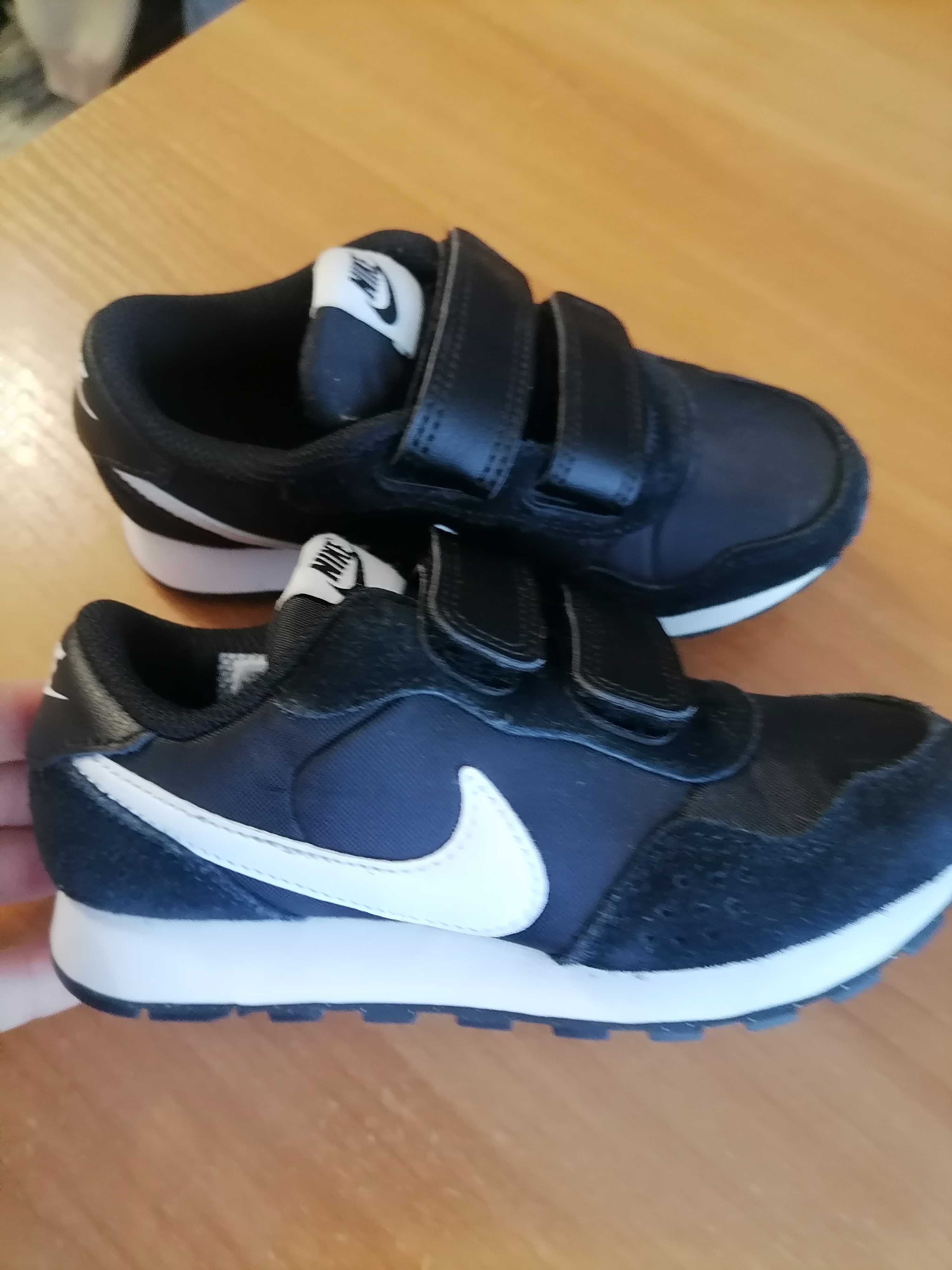 Кросівки дитячі Nike оригінал, 27.5 розмір