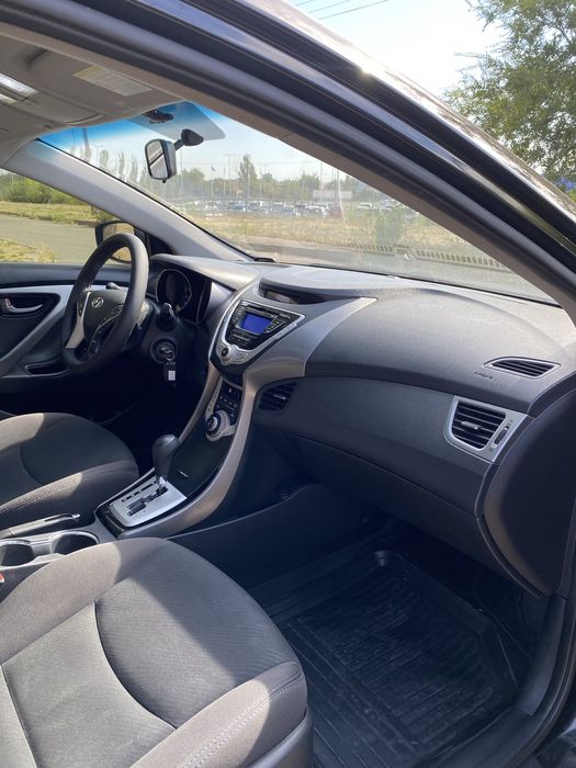 Hyundai Elantra 2012 ГАЗ, официальный автомобиль!