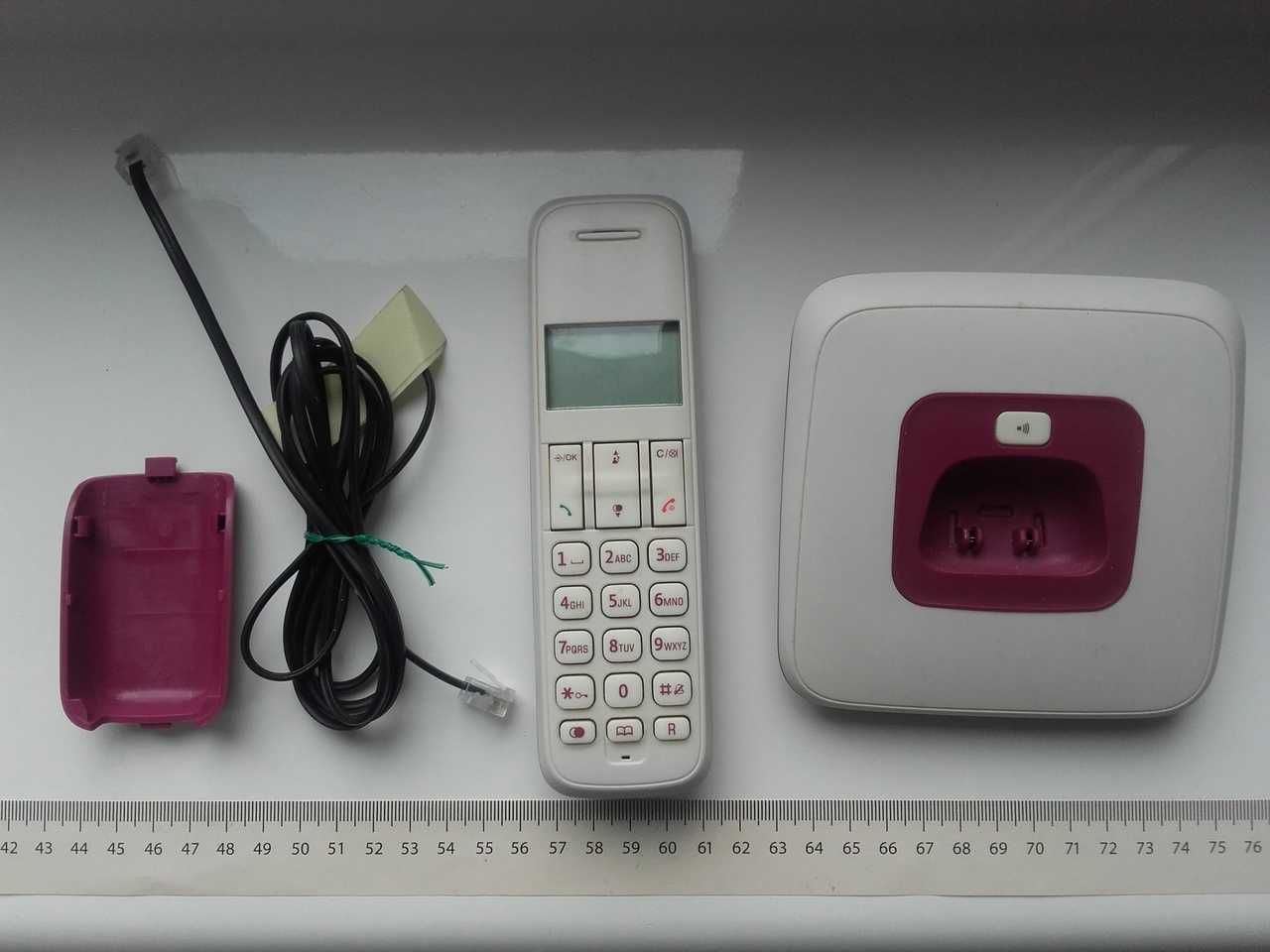 Telefon stacjonarny bezprzewodowy Carrefour CDP110S,