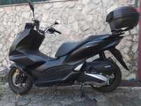 Honda PCX, 26.500 km, ano 2024, excelente estado, 2850 € (negociável)