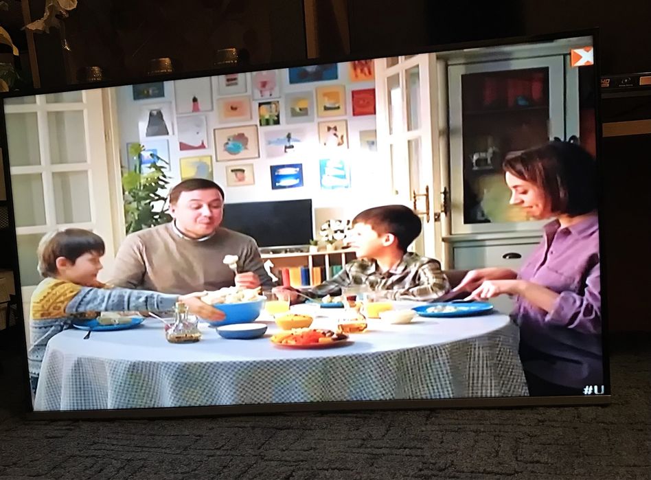Телевізор Samsung UE40J5100AW