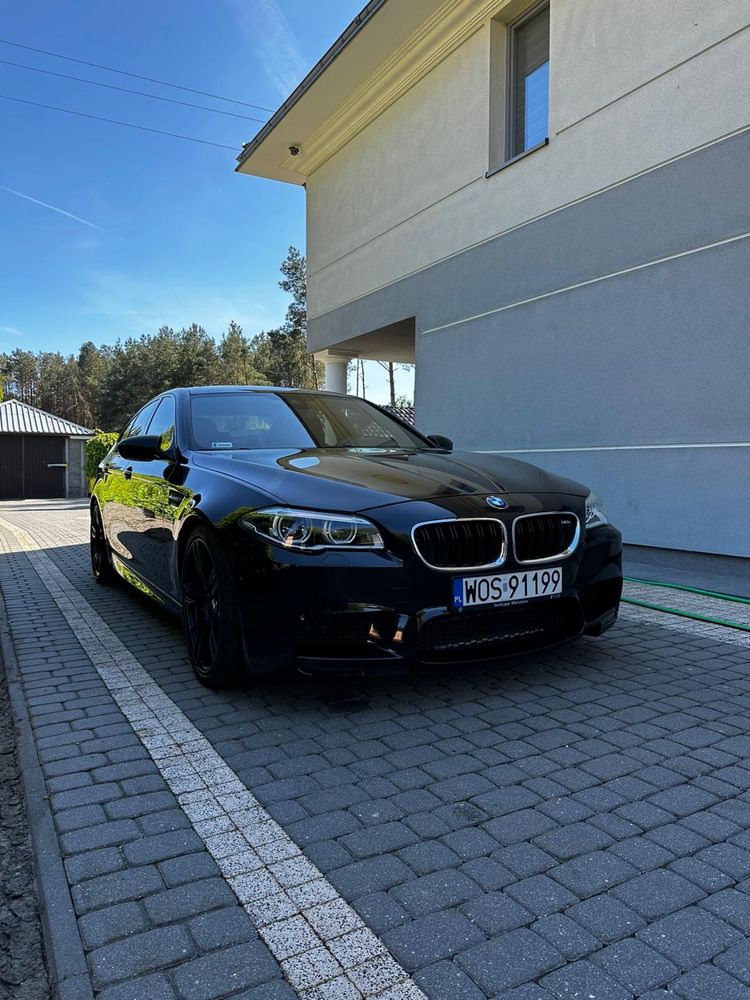 BMW M5 F10 2016