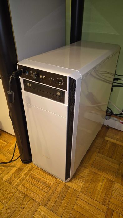 Komputer Ryzen 5 5600G | 32GB RAM | Radeon RX 560 4GB | SSD 500GB + HD