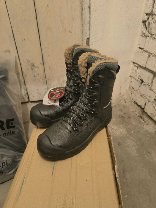 Buty zimowe ochronne Zephyr ZX26 ocieplane 43, 44, 41