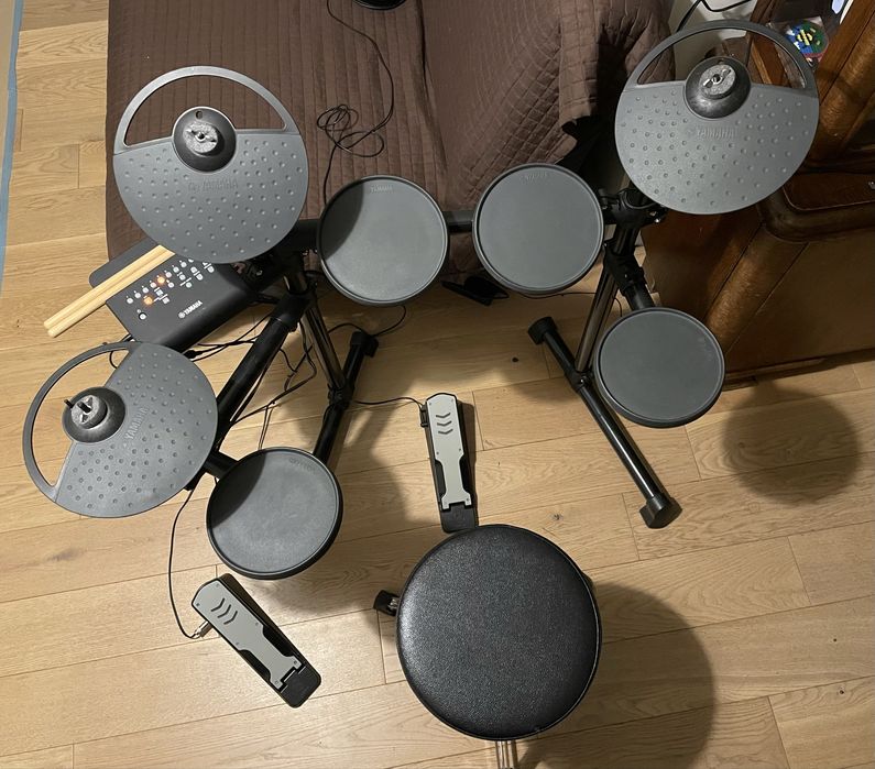 Super perksuja elektroniczna Yamaha DTX 400K komplet