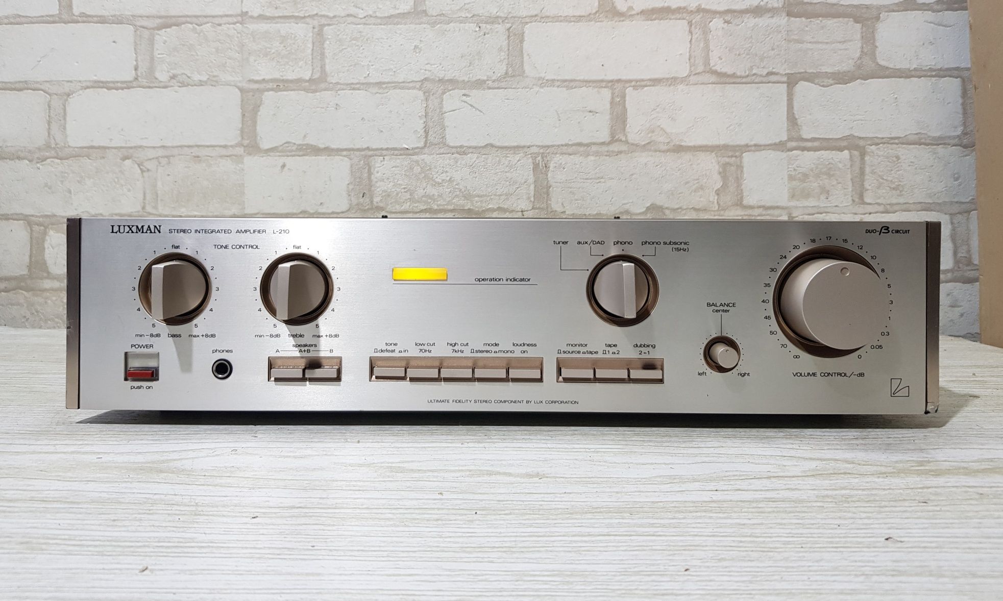 Стерео підсилювач/усилитель Luxman L-210 2x45Вт б/у з Німеччини