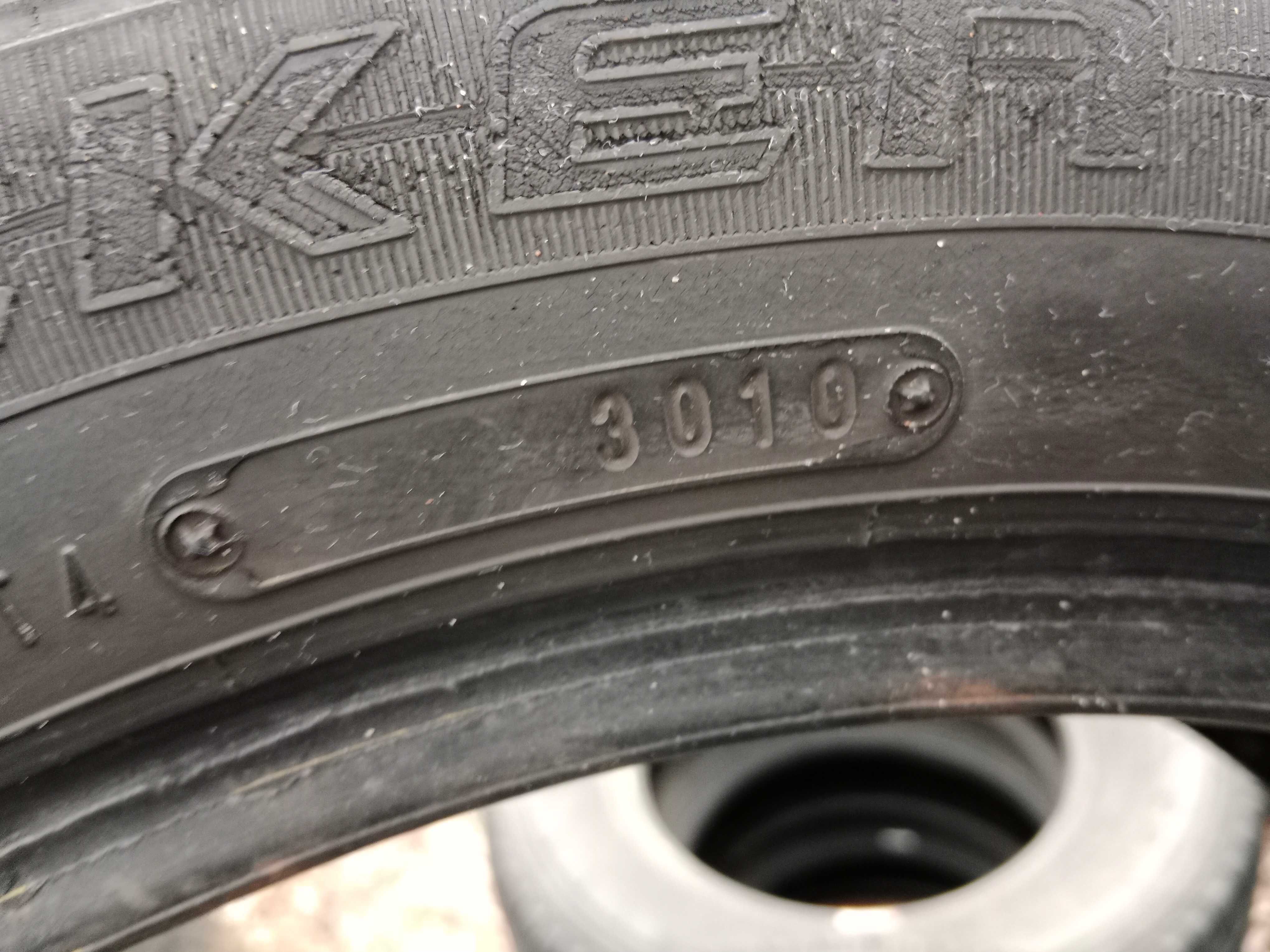 Opona używana 195/60R16C Falken Linam R51 1szt.