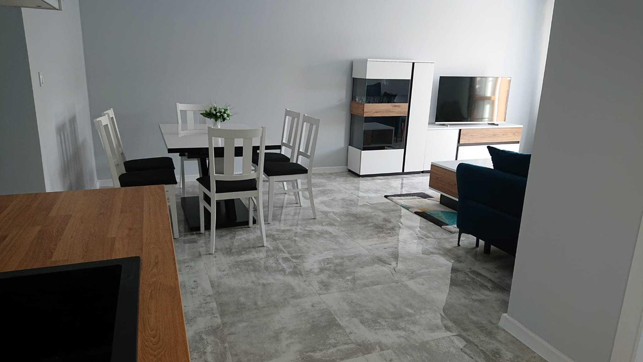Apartament 3 pokojowy nad morzem