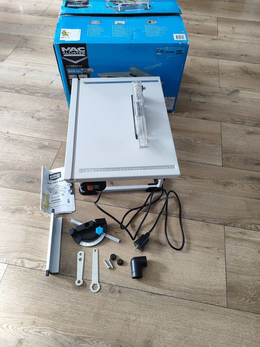 Krajzega/Piła stołowa do drewna Macallister 800wat, nowa
Piła posiada