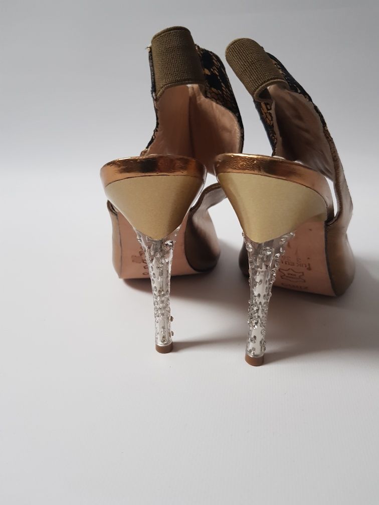 Piękne złote ciekawe szpilki sandały odkryte palce kryształowy obcas