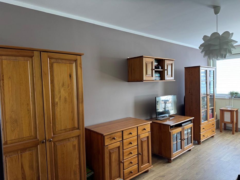 Zestaw 6 mebli z litego drewna