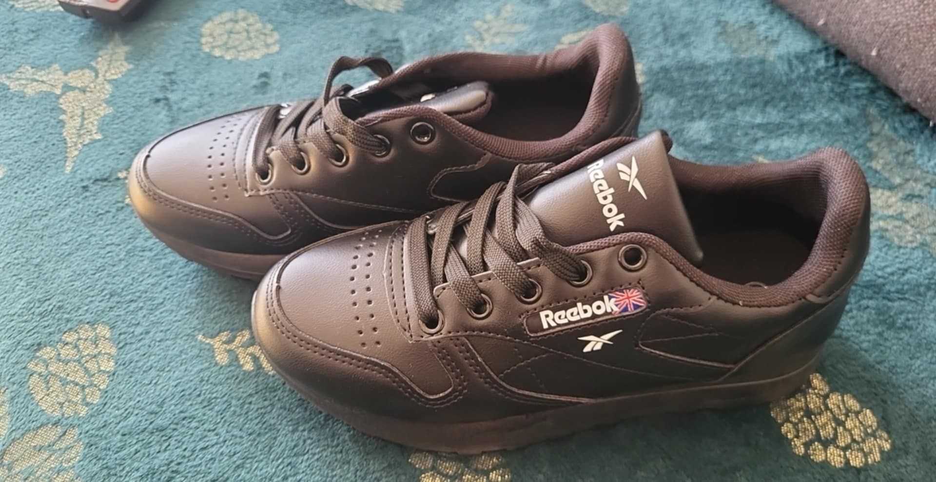 Nowe buty damskie 36