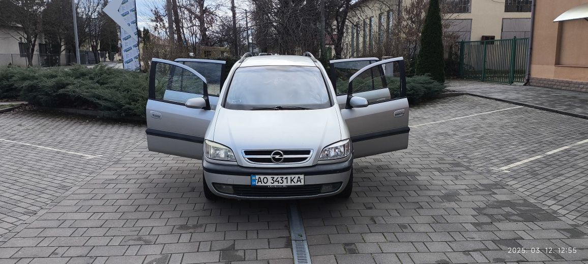 Opel Zafira 2,0 DTI 2003 7 мест