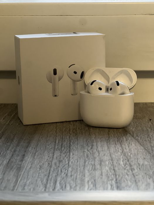 AirPods 4 stan bdb
