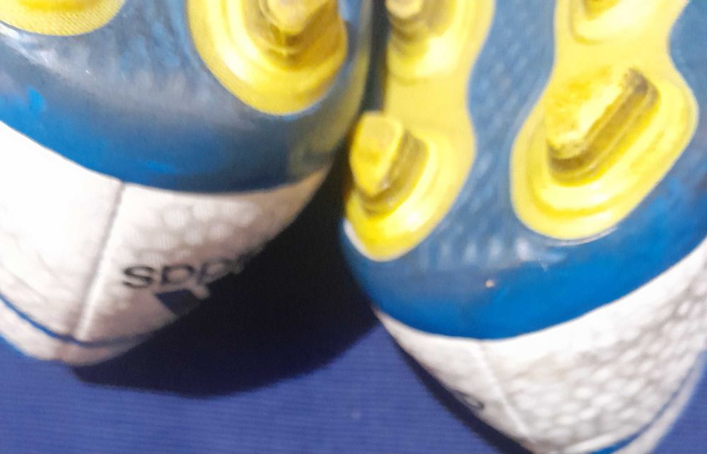Chuteiras adidas 36