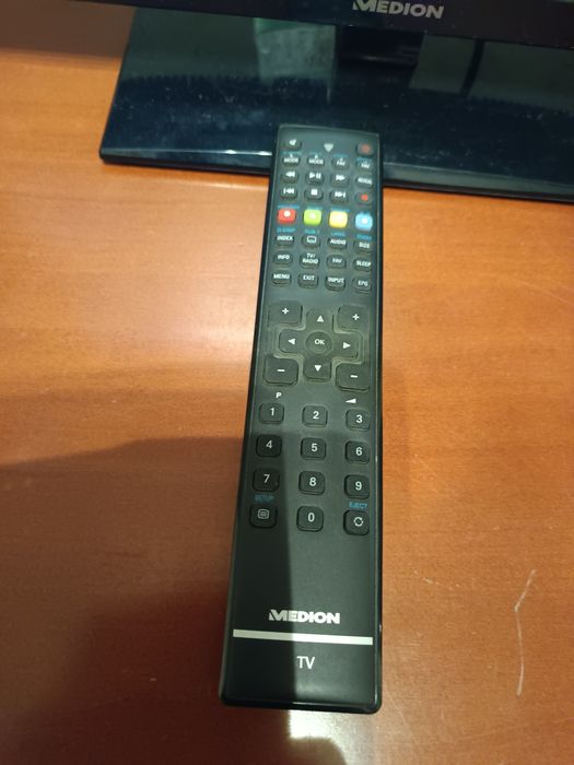 Telewizor Medion LCD z DVD i pilotem 21'5"