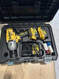 Klucz udarowy DEWALT DCF899 Zestaw