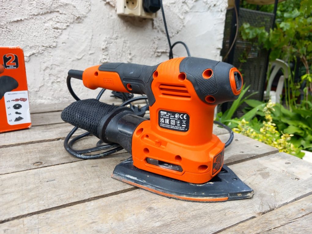 Szlifierka oscylacyjna  BLACK & DECKER