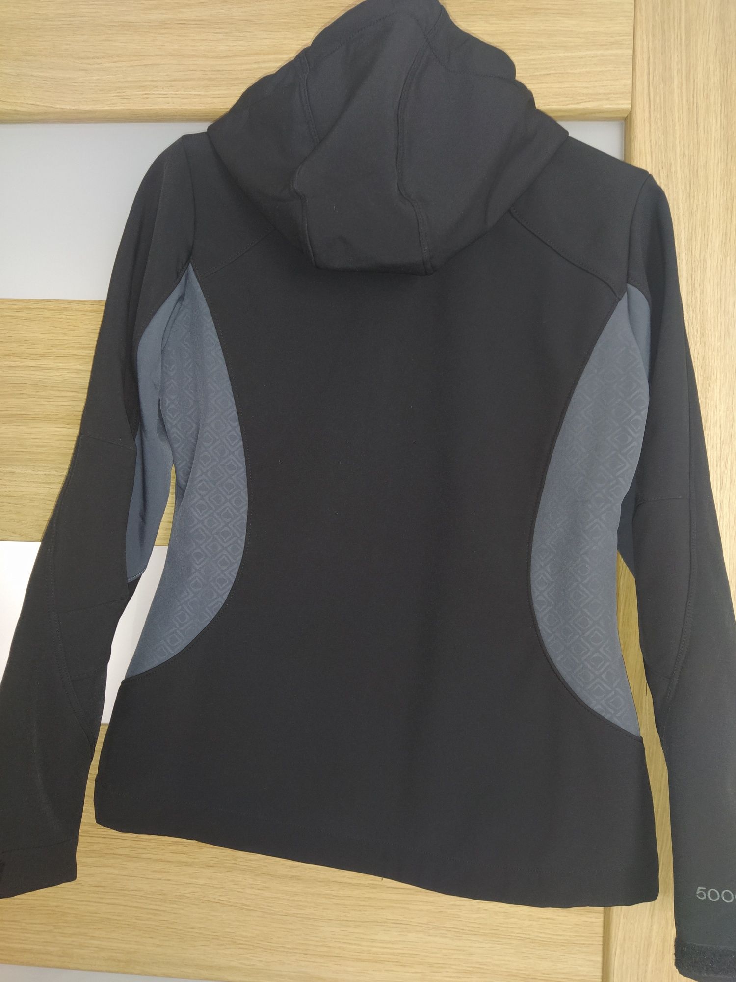 Nowy Softshell r. S, Brugi