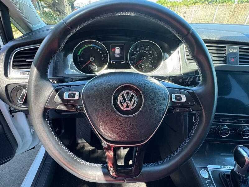 2019 Volkswagen e-Golf