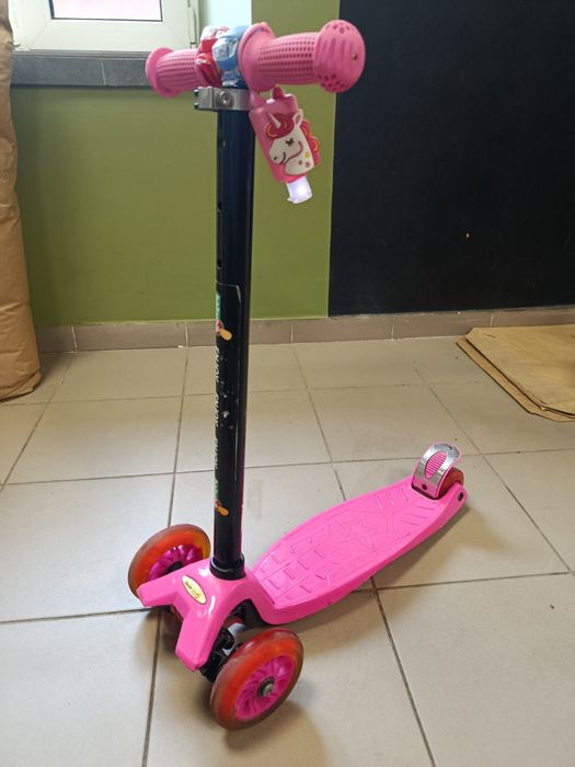 Самокат для девочки