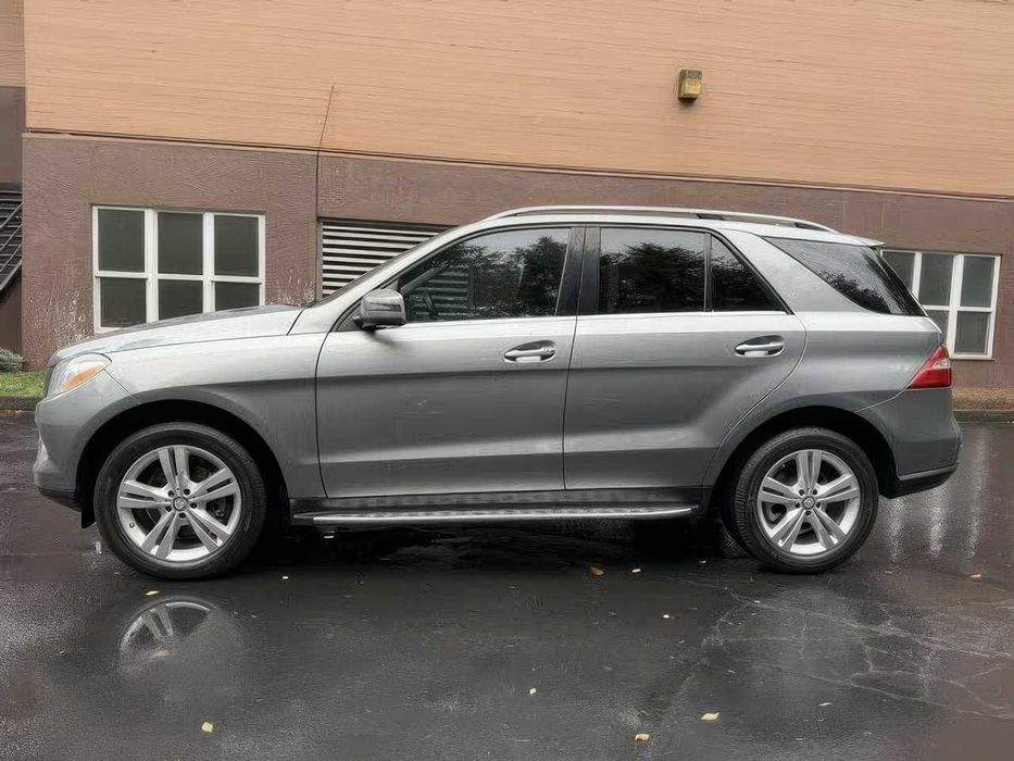 Mercedes-Benz M-Class ML 350 4MATIC      2013