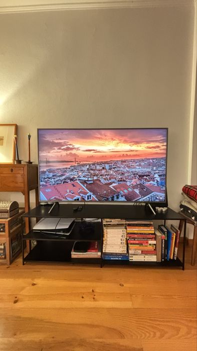 Aparador de metal preto para TV La Redoute – como novo