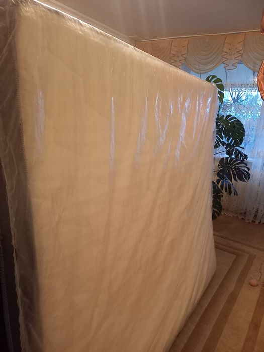 Матрац новий 180×200