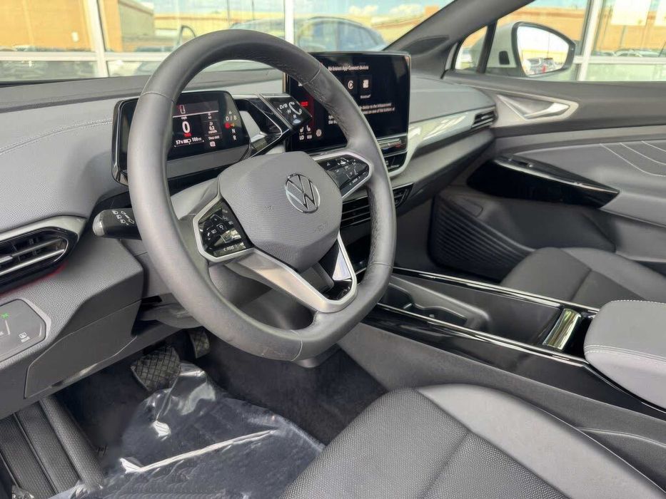 Volkswagen ID.4 S      2024