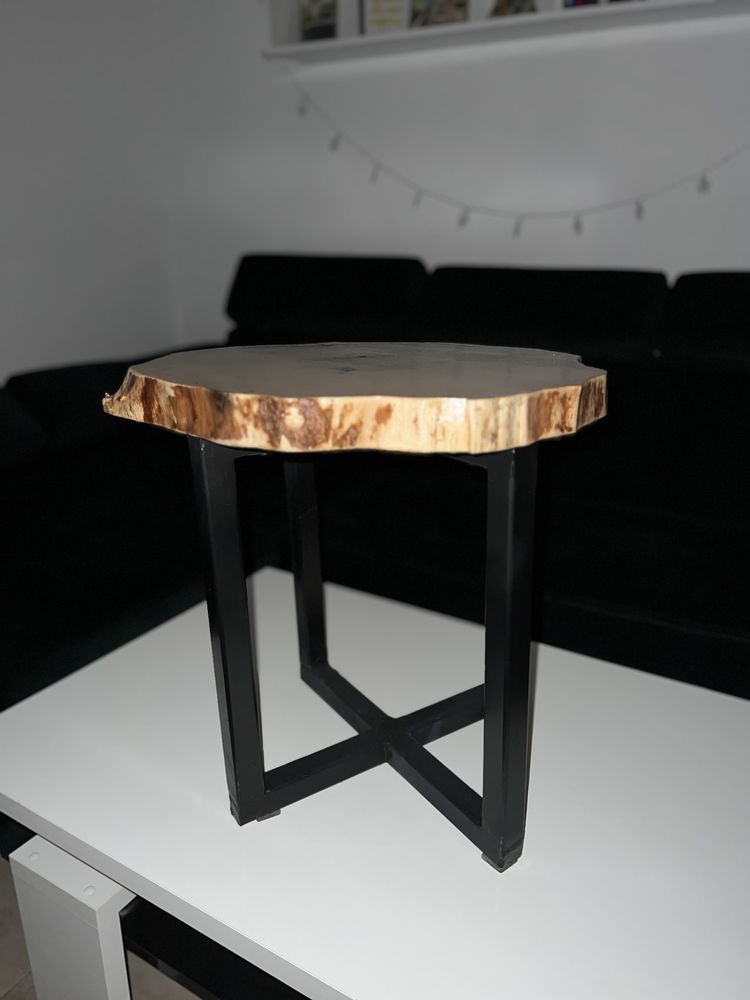 Stolik drewniany w stylu industrialnym/loftowym