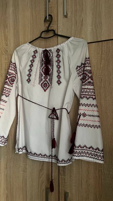 Вишиванка жіноча / розмір XS-S