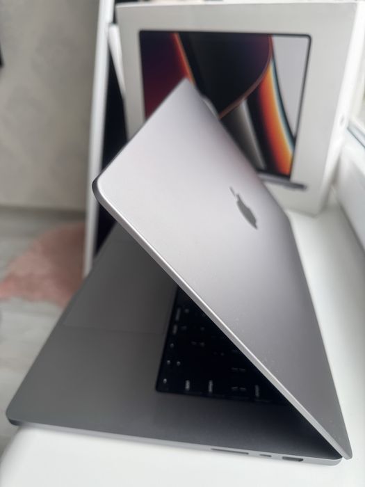 Macbook m1 pro 16” 16gb 512gb