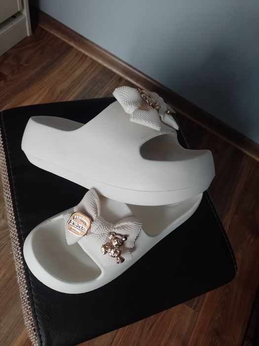 Buty szpilki r 39 klapki