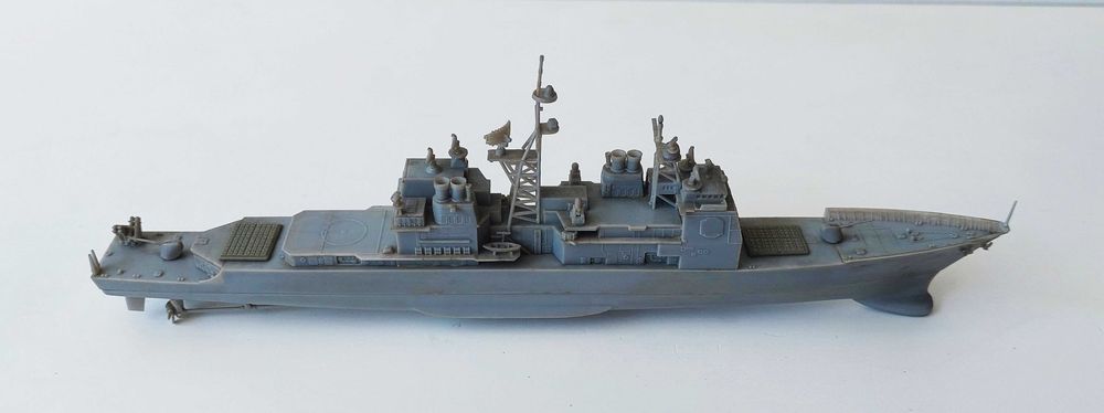 Kit montado modelismo 1/700 plástico de Cruzador classe "Ticonderoga"